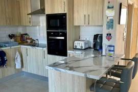 Excellent 2 Bed Apartment For Sale in Mandria Paphos