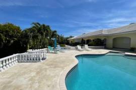 Luxury 5 Bed Villa For Sale In Trade Winds Dr 1, Freeport Grand Bahama, The
