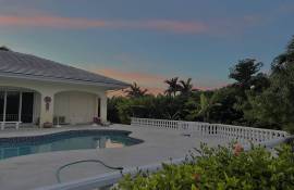 Luxury 5 Bed Villa For Sale In Trade Winds Dr 1, Freeport Grand Bahama, The