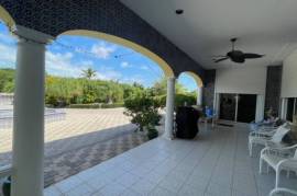 Luxury 5 Bed Villa For Sale In Trade Winds Dr 1, Freeport Grand Bahama, The