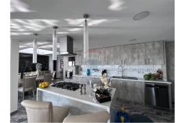 Luxury 3 Bed Villa For Sale In Manabi