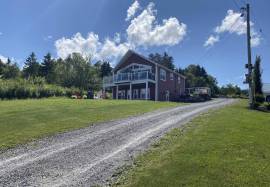 Luxury 3 Bed Waterfront Home for Sale in Guysborough Nova Scotia