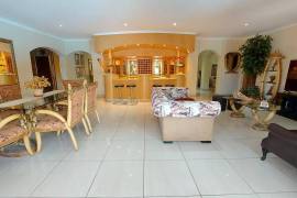 Luxury 4 Bed Villa For Sale in Vanderbijlpark South