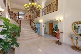 Luxury 4 Bed Villa For Sale in Vanderbijlpark South