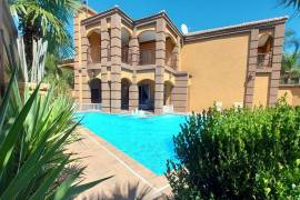 Luxury 4 Bed Villa For Sale in Vanderbijlpark South