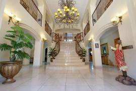 Luxury 4 Bed Villa For Sale in Vanderbijlpark South