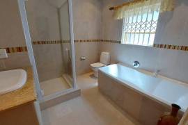 Luxury 4 Bed Villa For Sale in Vanderbijlpark South