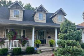 Stunning 4 Bed House For Sale in Strathroy Ontario