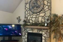 Stunning 4 Bed House For Sale in Strathroy Ontario
