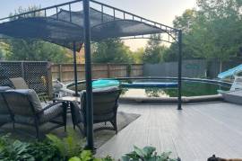 Stunning 4 Bed House For Sale in Strathroy Ontario
