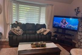 Stunning 4 Bed House For Sale in Strathroy Ontario