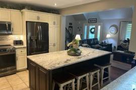 Stunning 4 Bed House For Sale in Strathroy Ontario