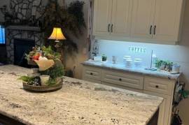 Stunning 4 Bed House For Sale in Strathroy Ontario