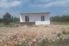 Superb 2 Bed House With Land For Development for Sale in Knin