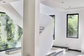 Luxury 6 Bed Villa For Sale in Binan Laguna The