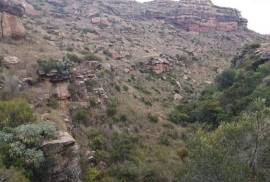Foutani Farm for redevelopment into a Boutique hotel for Sale in Fouriesburg Free State South