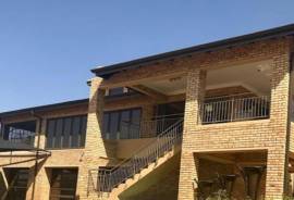 Luxury 4 Bed waterfront Villa for Sale in Porcupine Ridge Gauteng South