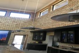 Luxury 4 Bed waterfront Villa for Sale in Porcupine Ridge Gauteng South