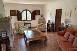 Stunning 5 Bedroom Finca for sale with breath taking views in Estepona Andalucia Spain