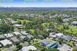 Luxury 4 Bedroom House for Sale in Reedy Creek Queensland