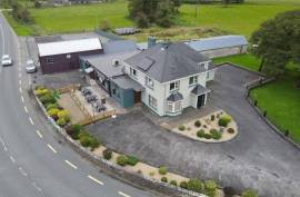 Flanagans Bar and restaurant for sale with adjoining 4 bedroom house in Brickeens County Mayo