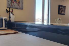 Superb 2 Bedroom Penthouse Apartment for sale in Madrid