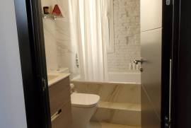 Superb 2 Bedroom Penthouse Apartment for sale in Madrid