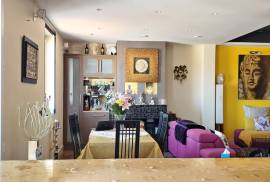 Superb 2 Bedroom Penthouse Apartment for sale in Madrid