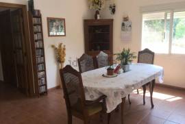 Superb 6 Bed House For Sale in Zarra Valencia