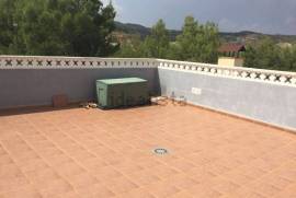 Superb 6 Bed House For Sale in Zarra Valencia