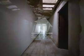 512m² warehouse for sale in the center of Portimão – Excellent Opportunity!