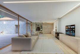 Charming Stone House with Modern Touch – 3 Bedrooms, Pool and Garage