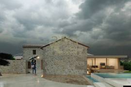 Charming Stone House with Modern Touch – 3 Bedrooms, Pool and Garage