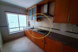 {|en|}2 bedroom apartment with balconies in Qta de Betunes Loulé! 