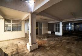 Warehouse, Santarém – For Sale