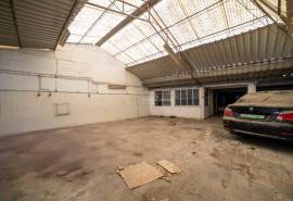 Warehouse, Santarém – For Sale