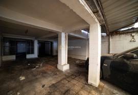 Warehouse, Santarém – For Sale