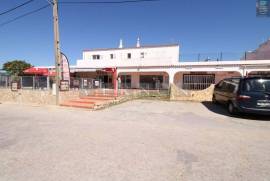 Commercial space with terrace and parking for sale in Vale Centeanes - Algarve, Carvoeiro