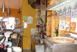 Commercial space with terrace and parking for sale in Vale Centeanes - Algarve, Carvoeiro