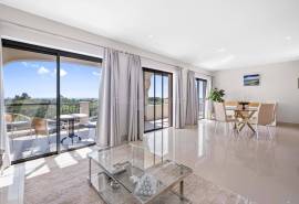 Vila Sol - Exceptional 3-bedroom penthouse with expansive private terraces and sea views