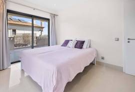 Vila Sol - Exceptional 3-bedroom penthouse with expansive private terraces and sea views