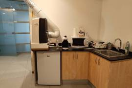 Opportunity! Office for sale in Derio, Bizkaia – 370 m² in excellent condition