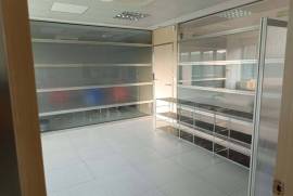Opportunity! Office for sale in Derio, Bizkaia – 370 m² in excellent condition