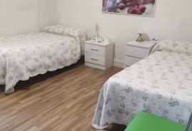 Flat for sale on San Prudencio street