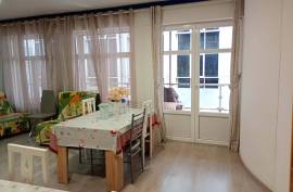Flat for sale on San Prudencio street