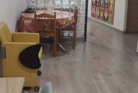 Flat for sale on San Prudencio street