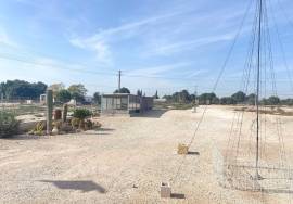 SALE of COUNTRY HOUSE between Cevillente and Catral .