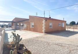 SALE of COUNTRY HOUSE between Cevillente and Catral .