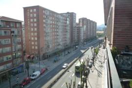 Apartment for rent in Avenida Lehendakari Aguirre, Bilbao