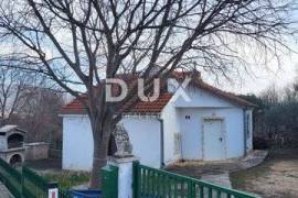 ZADAR, PRIDRAGA - OPPORTUNITY! Charming house 1 km from the beach!